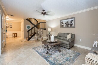 130 1st Terrace in Palm Beach Gardens, FL - Building Photo - Building Photo