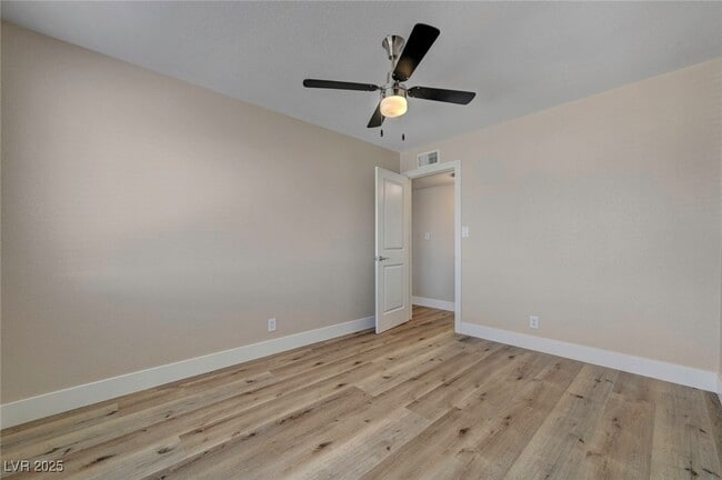 6121 Edgewood Cir