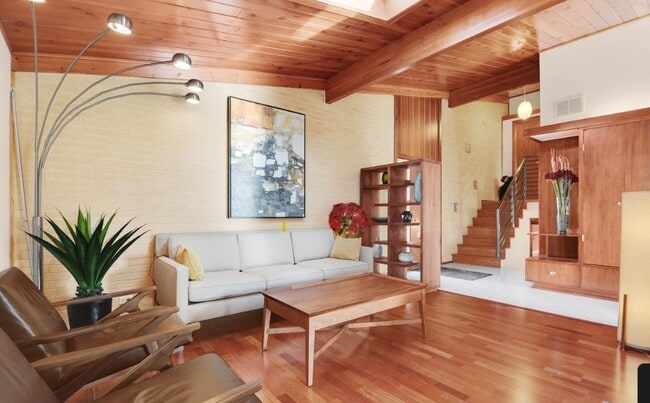 10629 S Kenton Ave in Oak Lawn, IL - Foto de edificio - Building Photo