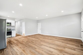 2826 McPherson St in Indianapolis, IN - Building Photo - Building Photo