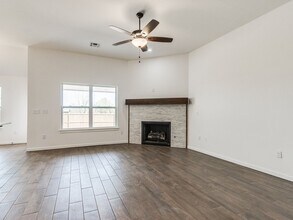 959 SE 16th Terrace in Newcastle, OK - Building Photo - Building Photo