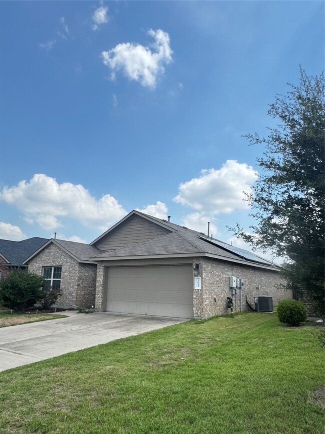 property at 3011 Darlington Ct