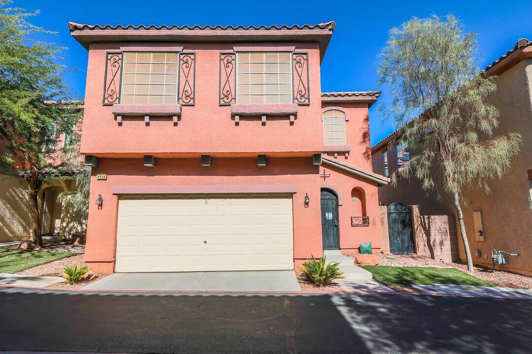8936 Bentonville Ct in Las Vegas, NV - Building Photo