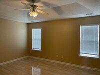 1247 Carriage Dr photo'