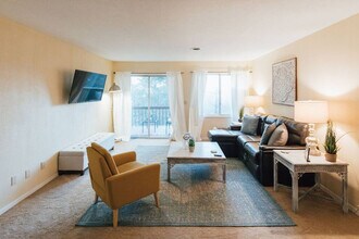 722 Liberty Bell Blvd in Johnson City, TN - Building Photo - Building Photo