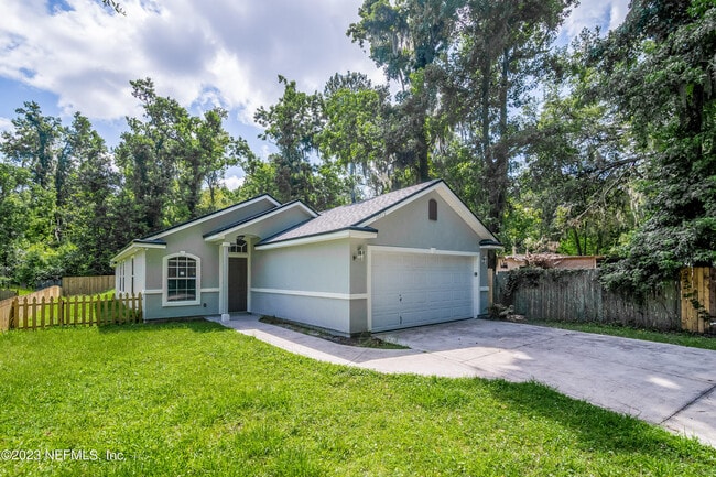 10715 Ogalla Ave in Jacksonville, FL - Building Photo - Building Photo