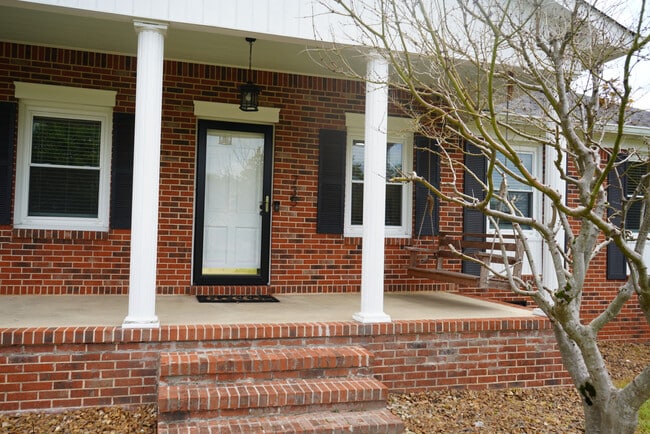 735 Fisk Rd in Cookeville, TN - Building Photo - Building Photo
