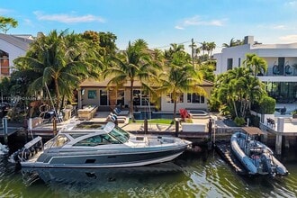 2307 Castilla Isle in Fort Lauderdale, FL - Building Photo - Building Photo
