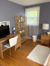 107 Robert Dr, Unit 2fl in Syracuse, NY - Foto de edificio - Building Photo