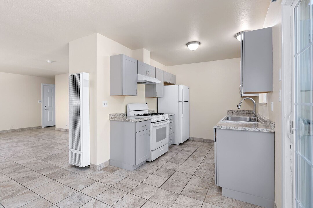 1518-1522 Trower Ave in Napa, CA - Building Photo