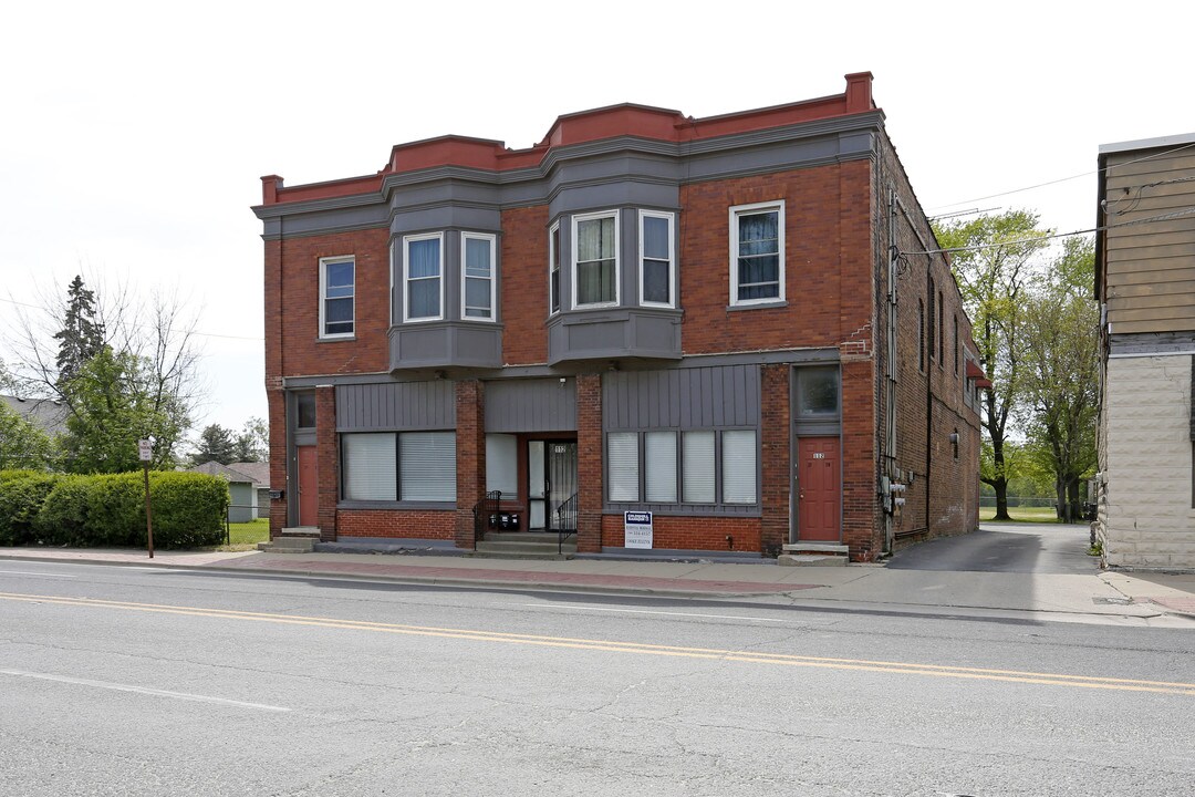 112 S Williams St in Thornton, IL - Foto de edificio