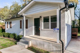 1357 Plaza Ave SW in Atlanta, GA - Building Photo - Building Photo