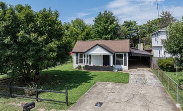 212 McArthur Dr in Madison, TN - Foto de edificio - Building Photo