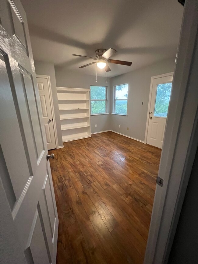 539 Woodcreek Dr in Midlothian, TX - Building Photo - Building Photo