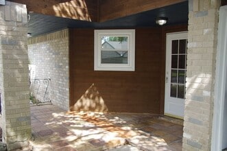 8015 Forest Ash in Live Oak, TX - Building Photo - Building Photo