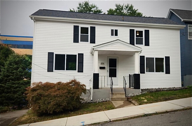 219 Greenside Ave in Canonsburg, PA - Building Photo - Building Photo