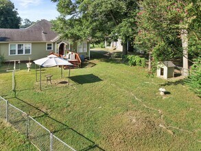 808 W Tyler St in Gilmer, TX - Building Photo - Building Photo