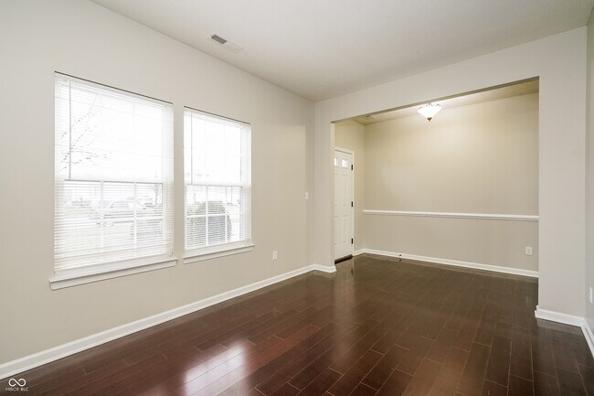 256 Legacy Blvd in Greenwood, IN - Building Photo - Building Photo