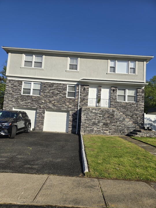 286 Perry Ave in Union, NJ - Building Photo