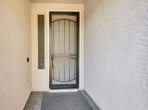 35210 N 34th Ln in Phoenix, AZ - Foto de edificio - Building Photo