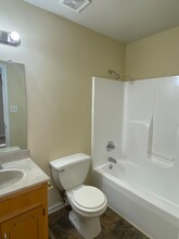1006 Bush Ave in Oak Grove, KY - Building Photo - Building Photo