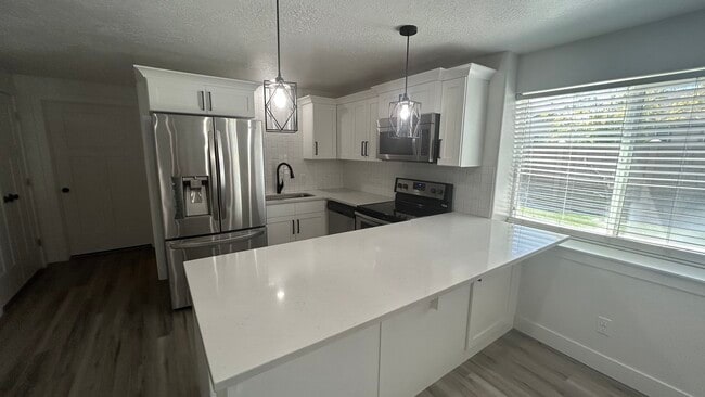 1821 W 525 S, Unit Basement Apartment