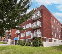 4060 De La Côte-Sainte-Catherine Ch in Montréal, QC - Building Photo - Building Photo