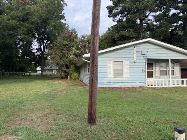property at 1025 17th St NE