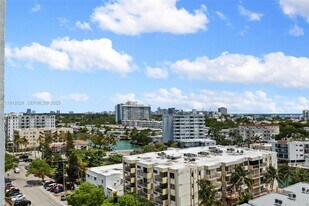6900 Bay Dr in Miami Beach, FL - Building Photo