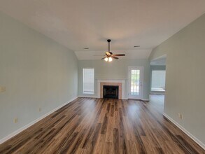 948 Hunting Horn Wy in Evans, GA - Building Photo - Building Photo