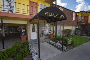 Villa Nueva $399 move in look & lease *