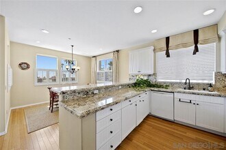 5037 Palm Point Ct in San Diego, CA - Building Photo - Building Photo