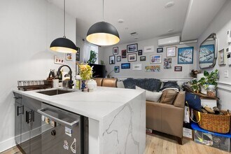 300 Somerville Ave in Somerville, MA - Building Photo - Building Photo