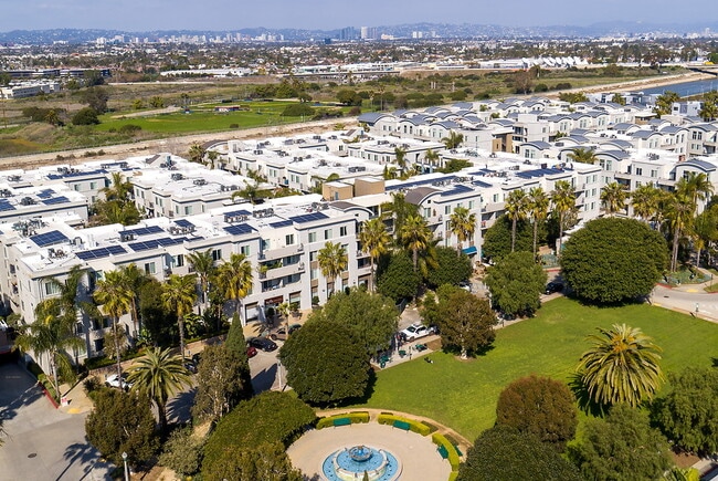 Fountain Park at Playa Vista