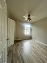 8118 Jutland Rd in Houston, TX - Building Photo - Building Photo