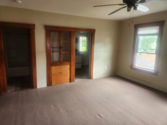 24 Leamy St in Gardner, MA - Building Photo - Building Photo