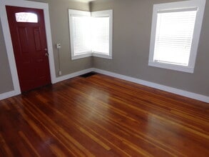537 Reeves Ave in Yuba City, CA - Foto de edificio - Building Photo