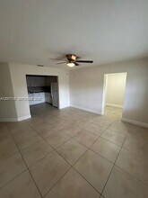1828 NW 93rd Terrace in Miami, FL - Building Photo - Building Photo