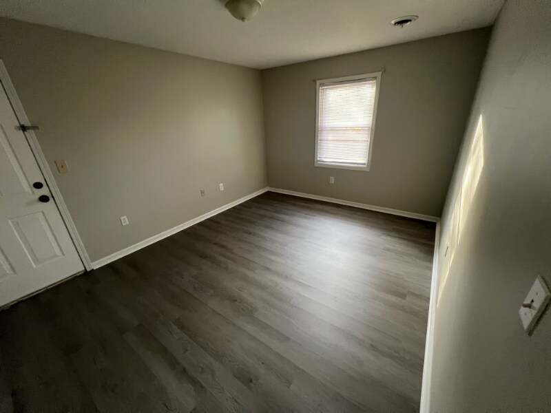 107 Molloy Ct in Paducah, KY - Building Photo