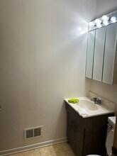8855 N Wisner St in Niles, IL - Building Photo - Building Photo