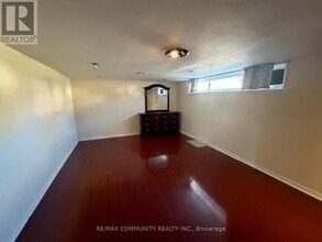 52 Grassington Crescent in Toronto, ON - Building Photo - Building Photo