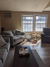 4424 Cedar Lake Rd, Unit 5 in St. Louis Park, MN - Foto de edificio - Building Photo