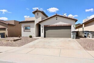 3817 Loma Cortez Dr in El Paso, TX - Building Photo