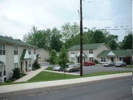 Kimberly Court Townhouses Apartments