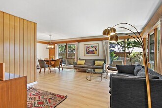 435 Lynn Terrace in Waukegan, IL - Building Photo - Building Photo