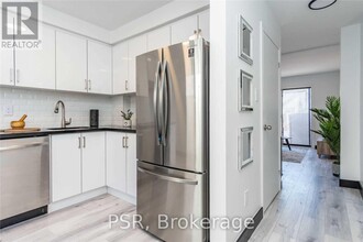 2-2 Blackthorn Ave in Toronto, ON - Building Photo - Building Photo