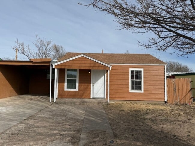 property at 1412 N Nelson St