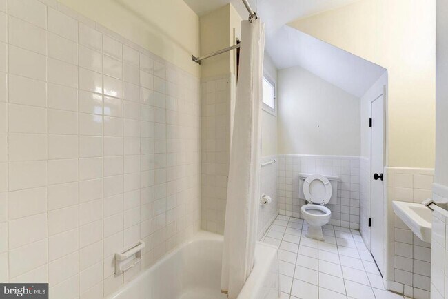 property at 1564 33rd St NW