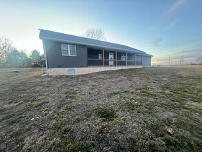 3807 New Hope Rd in Fordland, MO - Foto de edificio - Building Photo