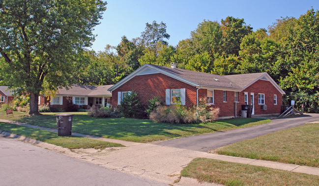 1145 Bishop Dr in Dayton, OH - Building Photo - Building Photo